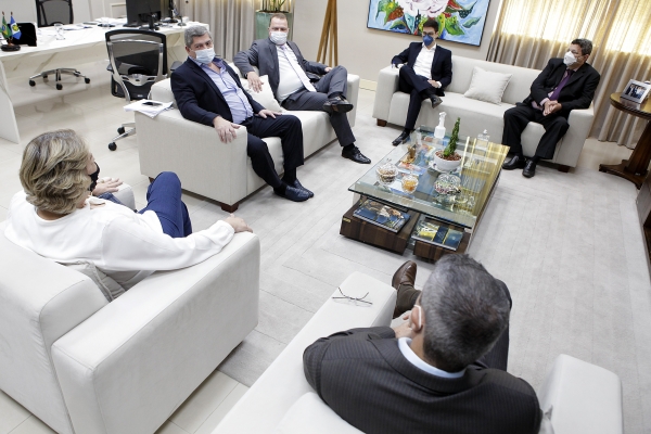 Reuni&atilde;o com TCE-MT, ALMT, TJMT e MPE